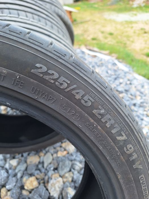 Летни гуми 225/45/17 Kumho ecta ps71