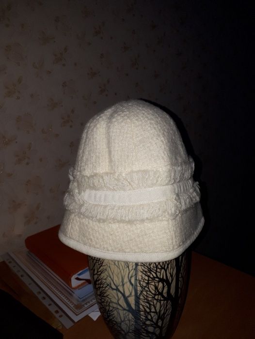 продается головной убор женский