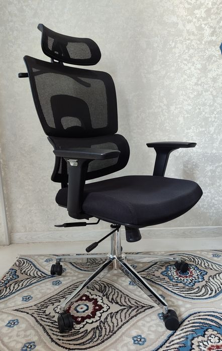 Ofis kreslosi sotiladi