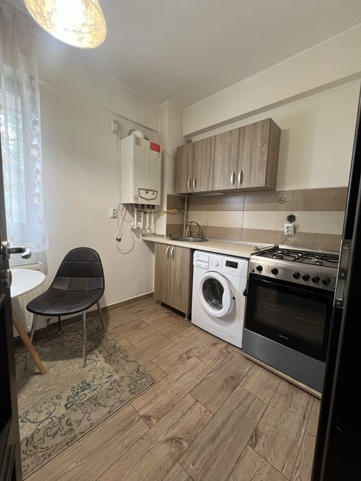 Vand apartament cu o camera Iasi