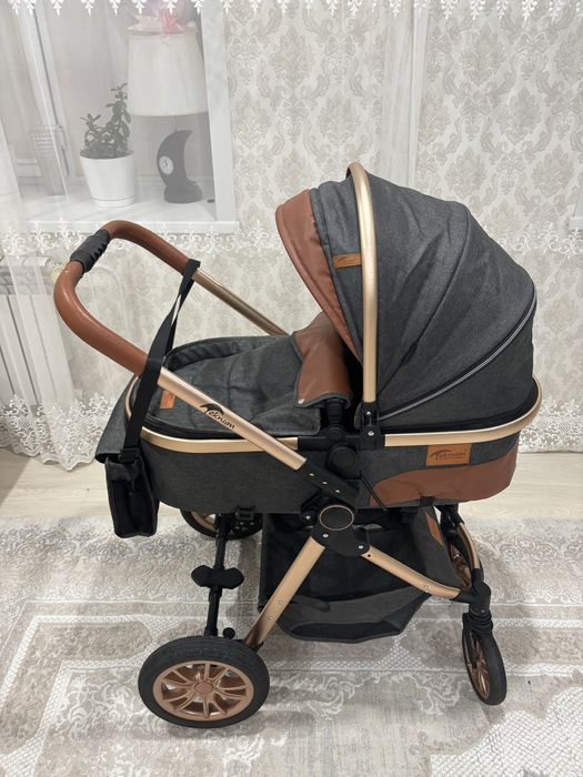 Продам детскую коляску (всесезонная)