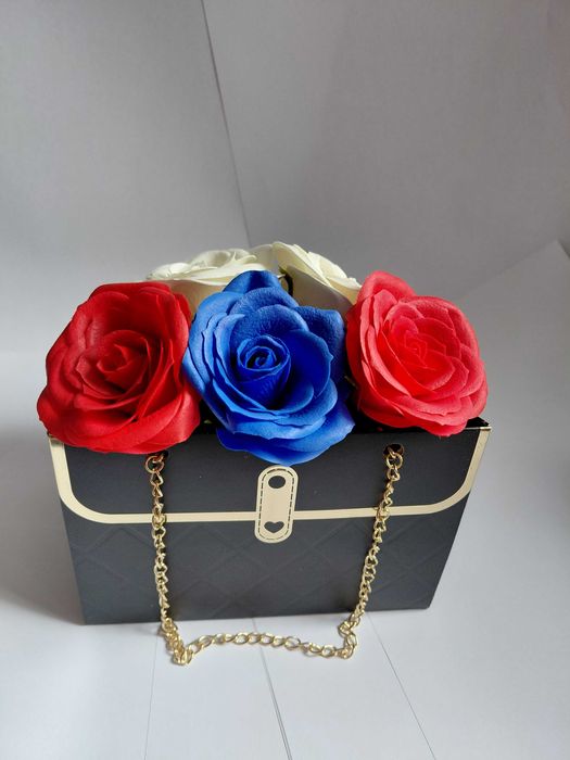 Aranjamente trandafiri de sapun