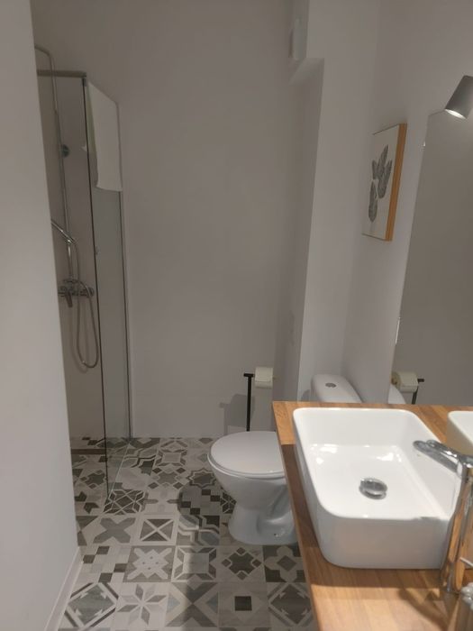 PRIMA ÎNCHIRIERE- Apartament de închiriat cu 1 cameră în bloc nou ultra modern, situat pe str. George Coșbuc cu parcare privată.