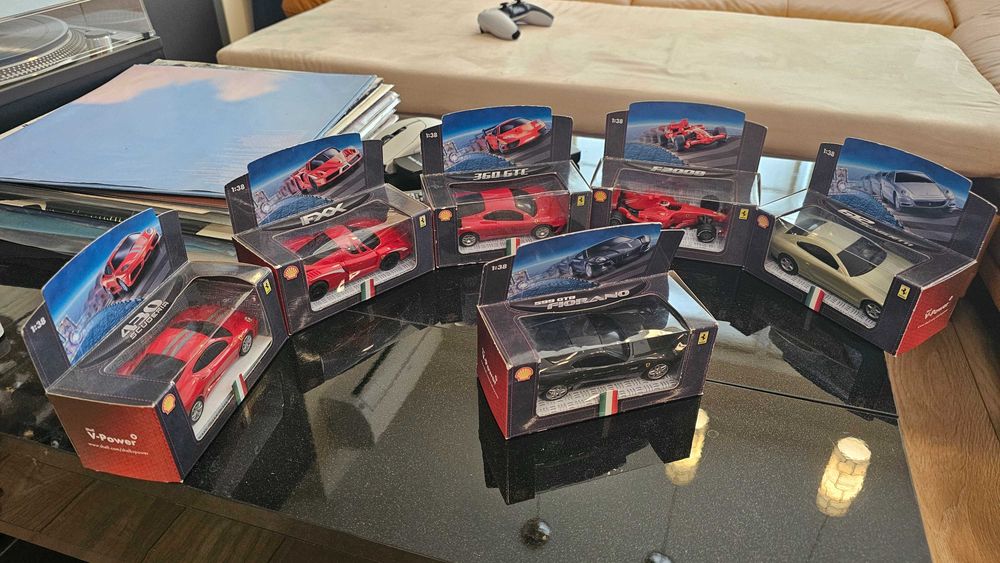 Shell V power колички ferrari завиващи