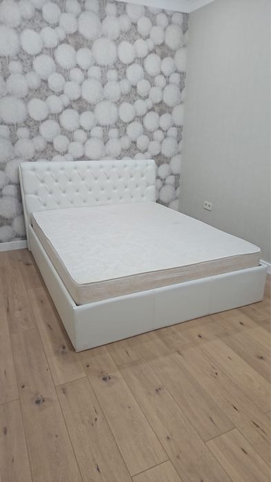 Кровать из эко кожи