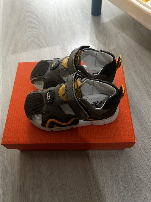 Летние сандали на мальчика