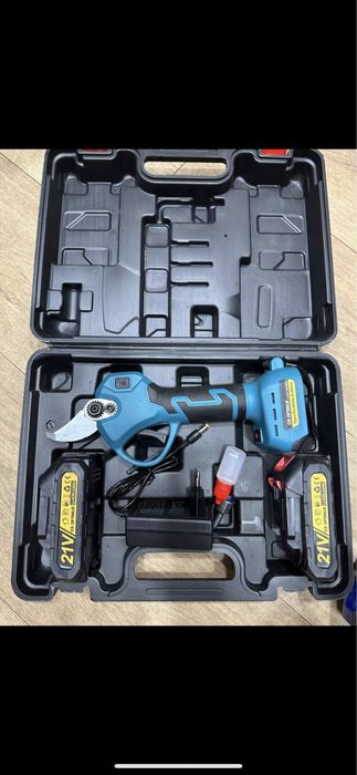 Секатор акумляторный