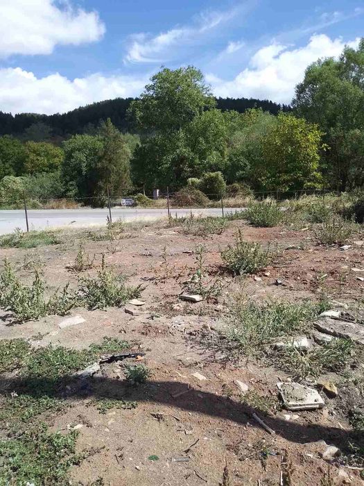 Продавам имот в с.Арзан