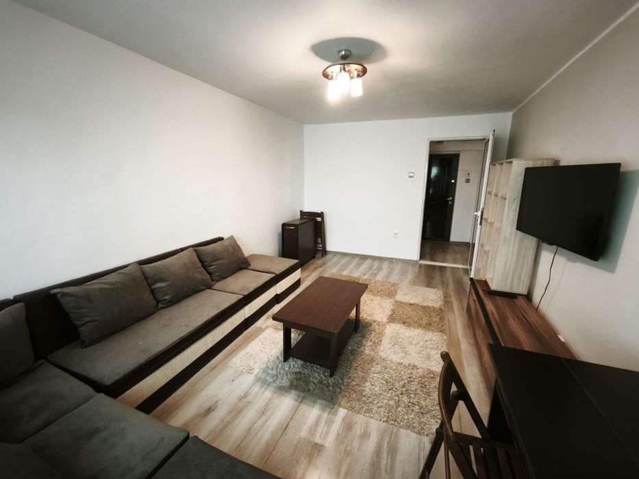 Inchiriez apartament cu 2 camere, central, in parcul  de "La Elice"