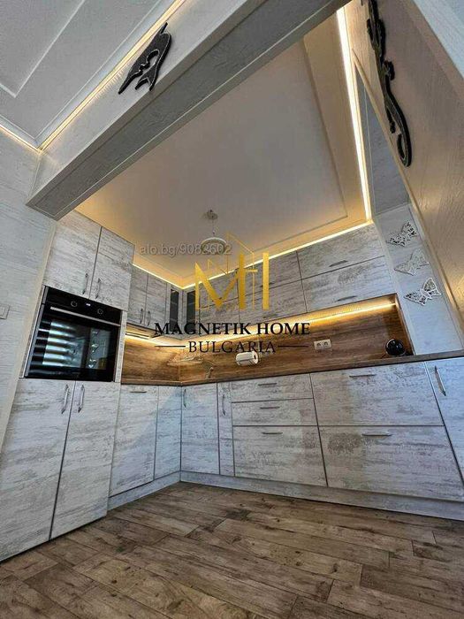 Дава се под наем Двустаен апартамент в Бургас, Лазур - 75 кв.м за 637.5 € - Снимка #3