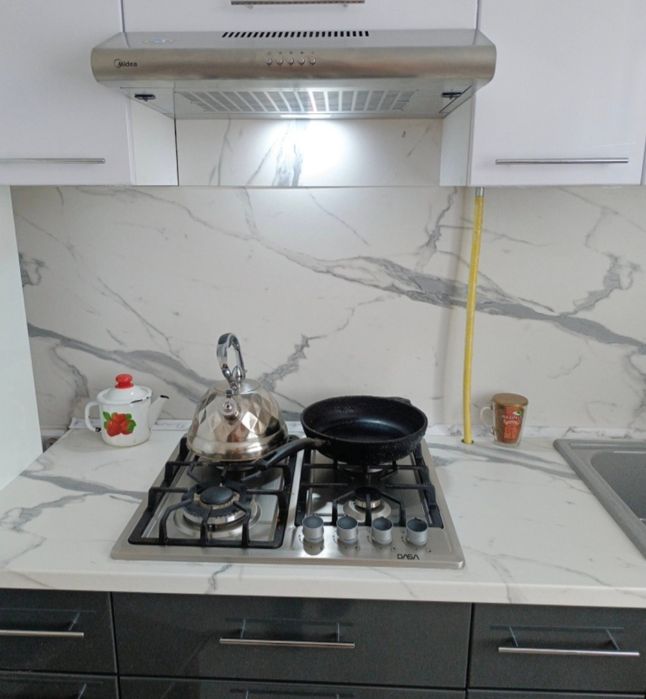 Продаю вытяжку для кухни