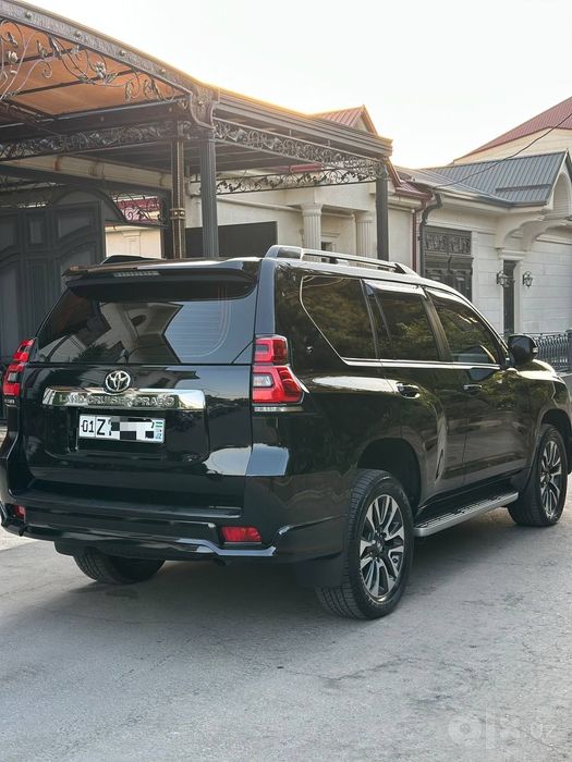 Toyota Land Cruiser 2023 Toza