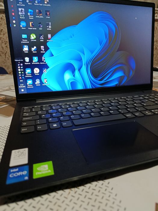 Noutbuk Lenovo i5