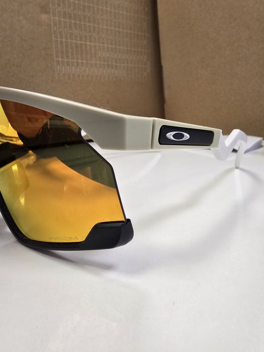 Ochelari Oakley BXTR Matte Desert Tan Prizm Ruby