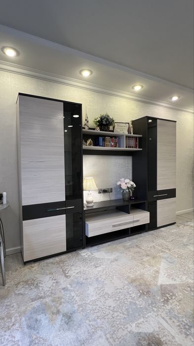 Продам горку, или стенка для гостиной