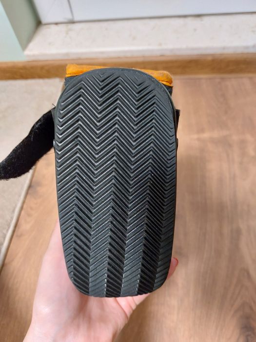 Детска ортеза за фиксация на крак