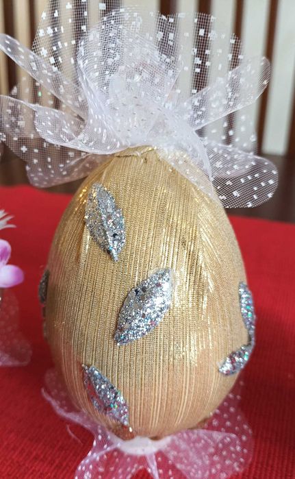 продавам декоративни великденски яйца и венци