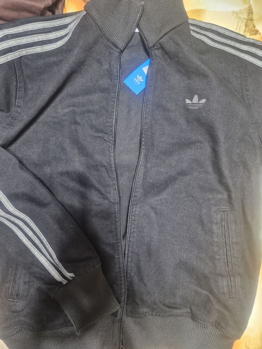 Продам куртку адидас