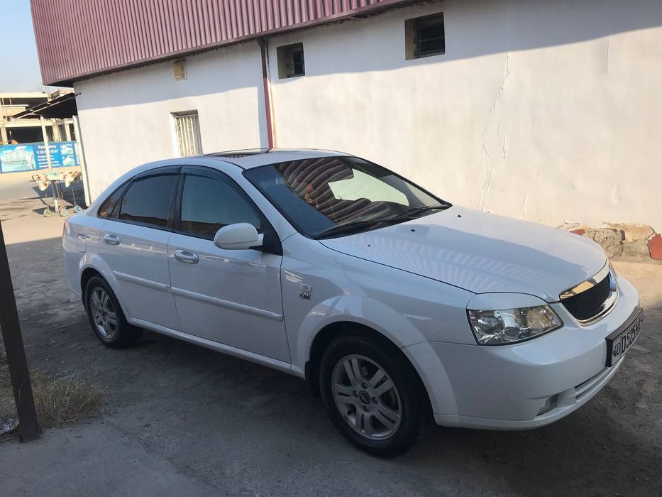 Ласетти 2013 сотилали