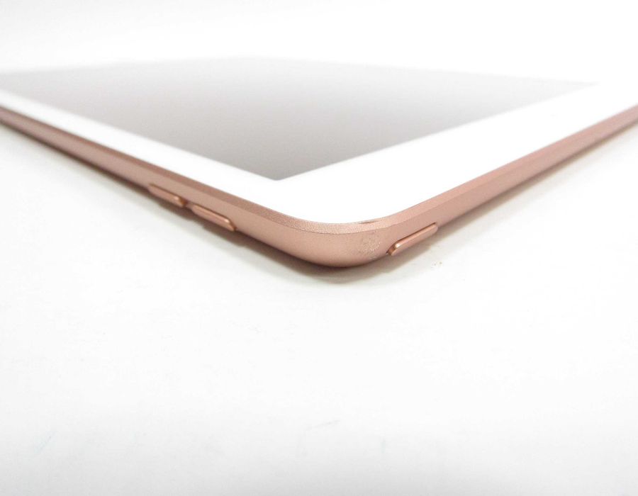 Apple iPad 8 (8-мо поколение) 32GB 10.2-инчов Retina дисплей A2270