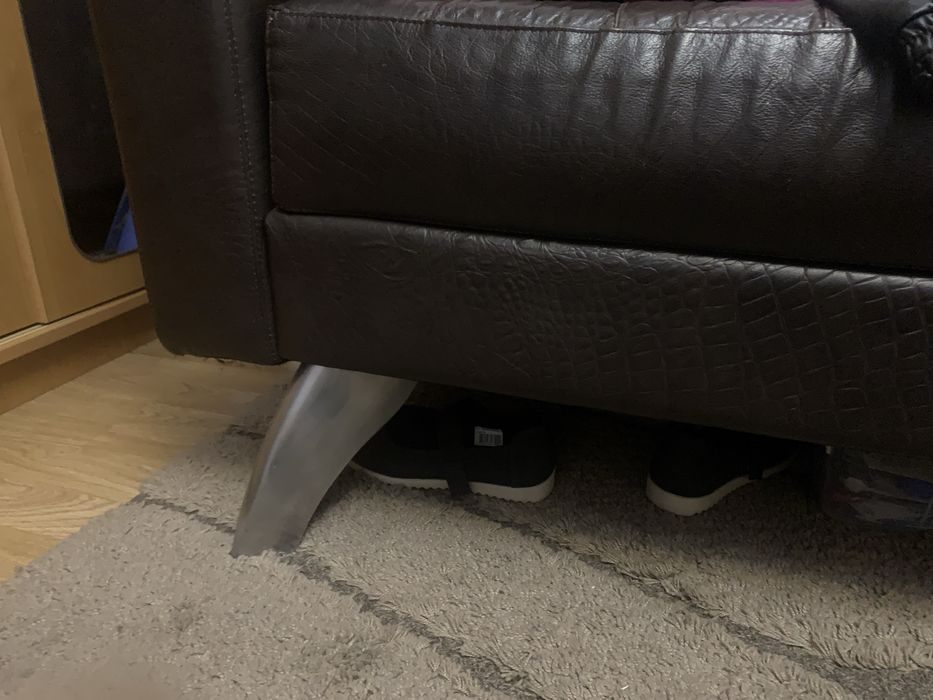 Кожанная офисная мебель