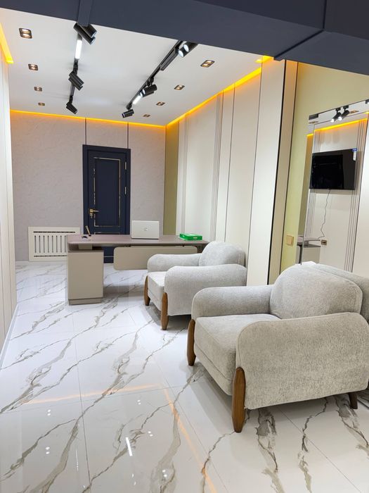 Продаётся Офис на Алмазарском районе 1 Линия