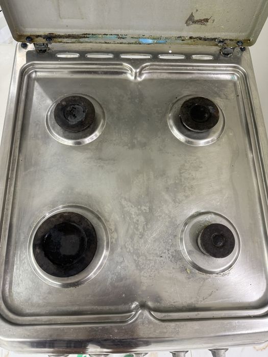 Продам газ плиту