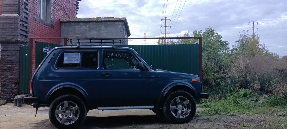Продам ниву в отличном состоянии вместе с прицепом