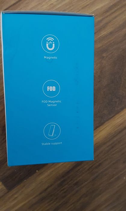 Încărcător wireless magnetic, nou