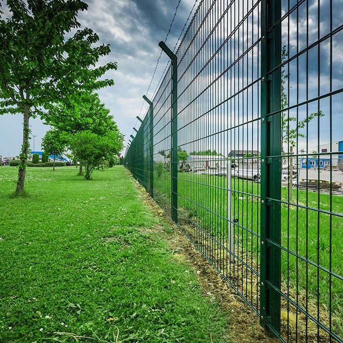 Garduri și porți din plasa burdurata