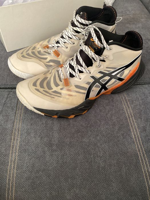Продам Asics Metarise волейбольные профессиональные кросовки