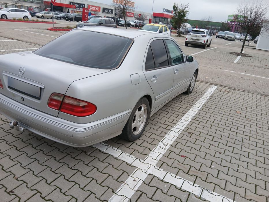 MERCEDES-BENZ E-Class 2000 — imagine 7