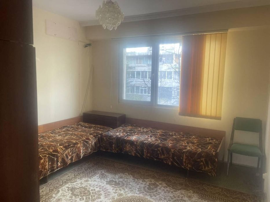 Дава се под наем Четиристаен апартамент в Бургас, Братя Миладинови - 90 кв.м за 408 € - Снимка #2