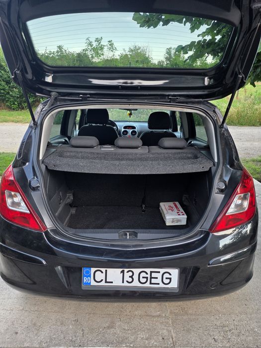 Opel corsa 1.2 2013