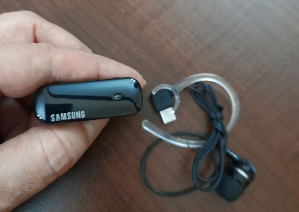 Наушники Samsung