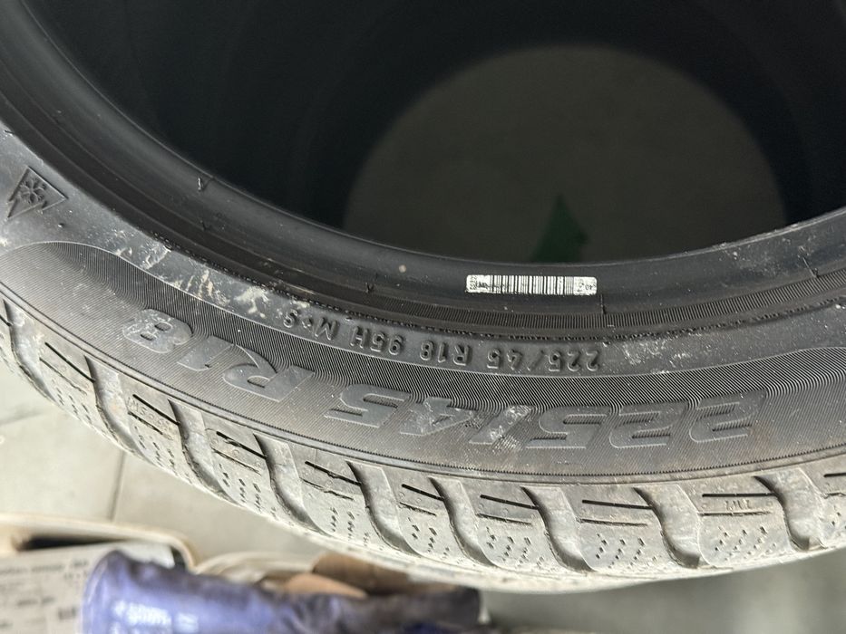 4бр. Зимни Гуми 225/45/18 Pirelli Winter Sottozero 3