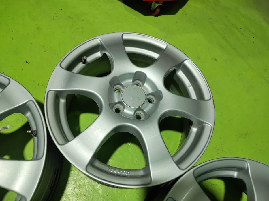 16 5x100 Subaru лети джанти 5х100 субару