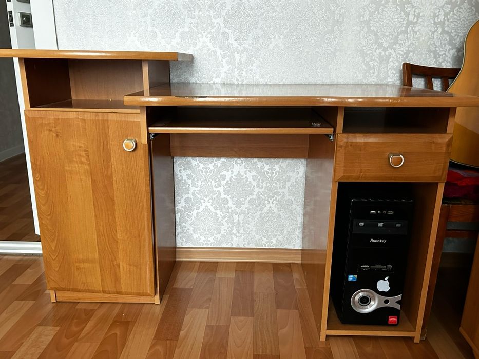 Стенка с компьютерным столом