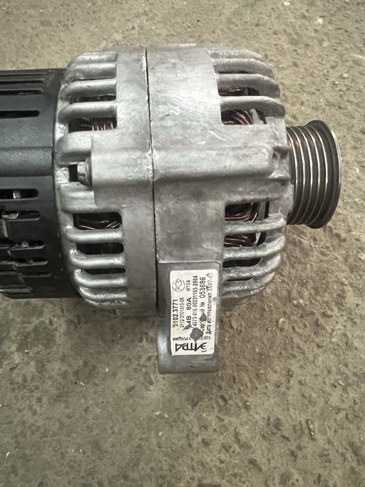 Продам генератор на ваз 2114