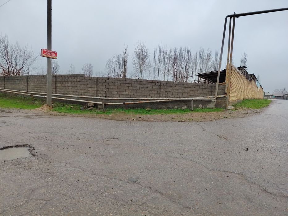 Yer uchaska Sotiladi 18-sotix, yangi Toshkent cheagarasiga 4 km!