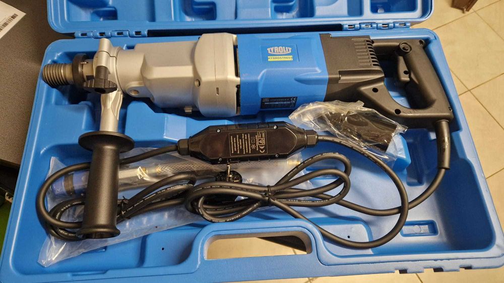 Masina de carotat DME22SU