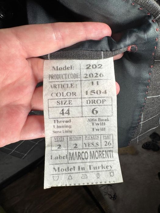 Продам костюм тройка, турецкий