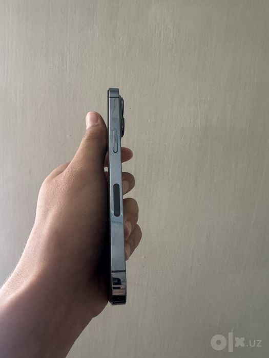 Iphone 13 pro 256g holati tinnu rasmda korsatilgan karobkasi yo