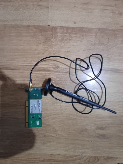 TP-Link TL-WN551G REV:1.5 54Mbps 802.11g/b extended Range Wireless G PCI Adapter