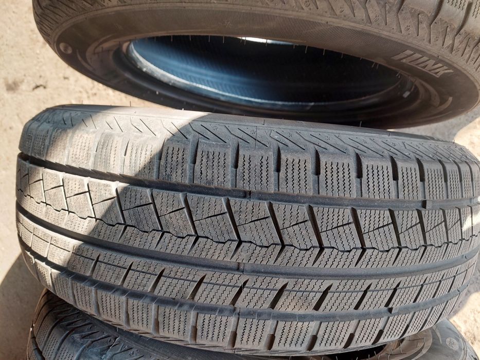 225/60/17зимни комплект 4 бр