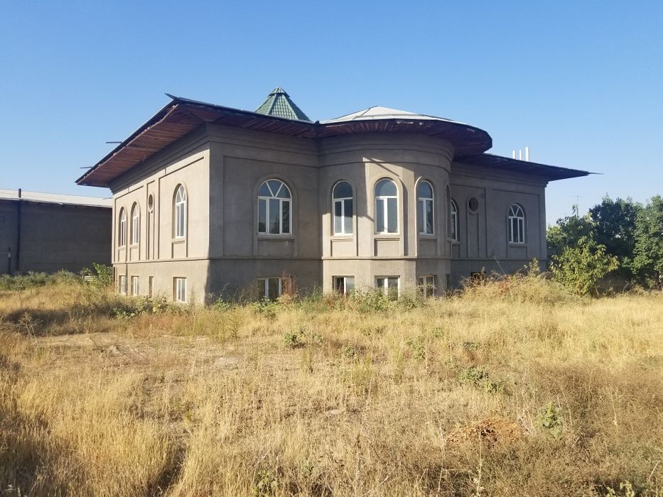 Дом ипакчилик 15 сот.