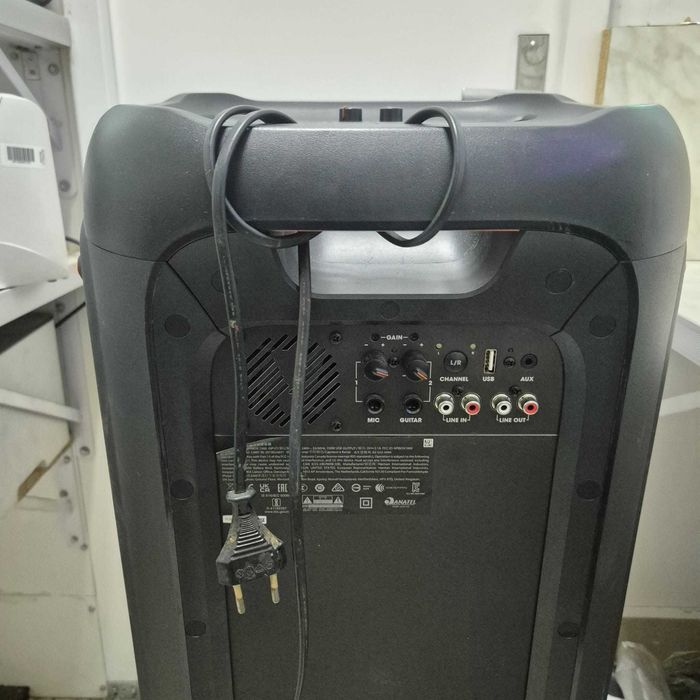 JBL Partybox 1000, 1100W, DJ Pad, Bass Boost, Bluetooth, True Wireless