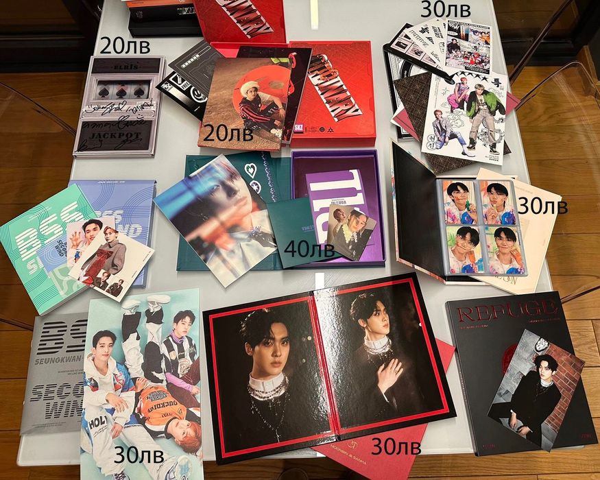 Kpop албуми и картички, Seventeen, enhypen, stray kids,black pink,etc.