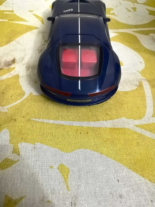 Колички за игра два цвята