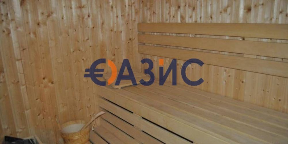Продава се Хотел в Свети Влас - 2562 кв.м за 319 €/кв.м - Снимка #13
